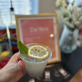 The OG Pour Mobile Bar - Bartenders Near Me The OG Pour Mobile Bar - Bartenders Near Me