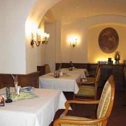 Goldner Hirsch