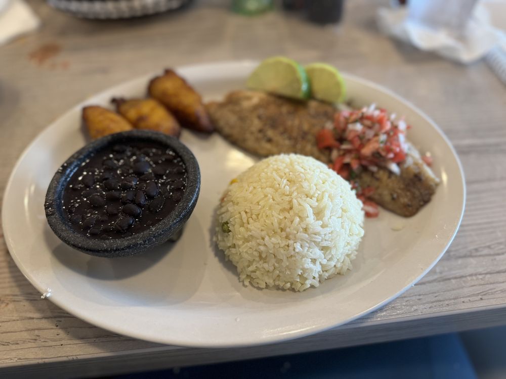 Food from El Guanaco