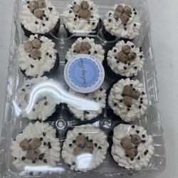 Cranberry Stone Bakery - Chocolate Chip Cookie Dough with Chocolate Cupcakes