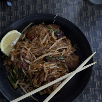 107 Taste - pad thai + chicken, no peanuts and no spice - Asian Fusion Near Me - Miami, Florida 107 Taste - pad thai + chicken, no peanuts and no spice - Asian Fusion Near Me - Miami, Florida