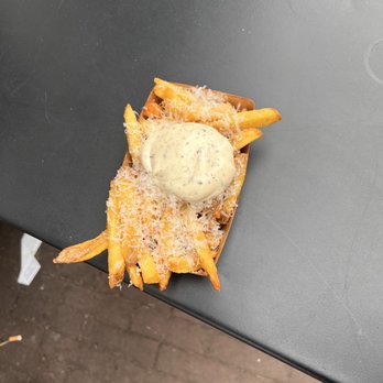 Fabel Friet - Friterie Near Me - Amsterdam, New Hampshire