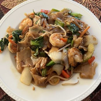 Miya - Pad Lee mow $15.00 plus $3.00 extra for shrimp - Thai Near Me - Altadena, California