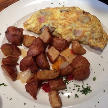 Stax Cafe - Meat wagon omelette - Breakfast & Brunch Near Me - Chicago, Illinois