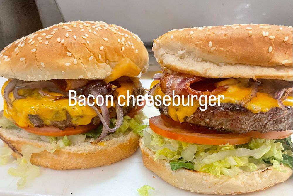 Leane’s Restaurant Logo