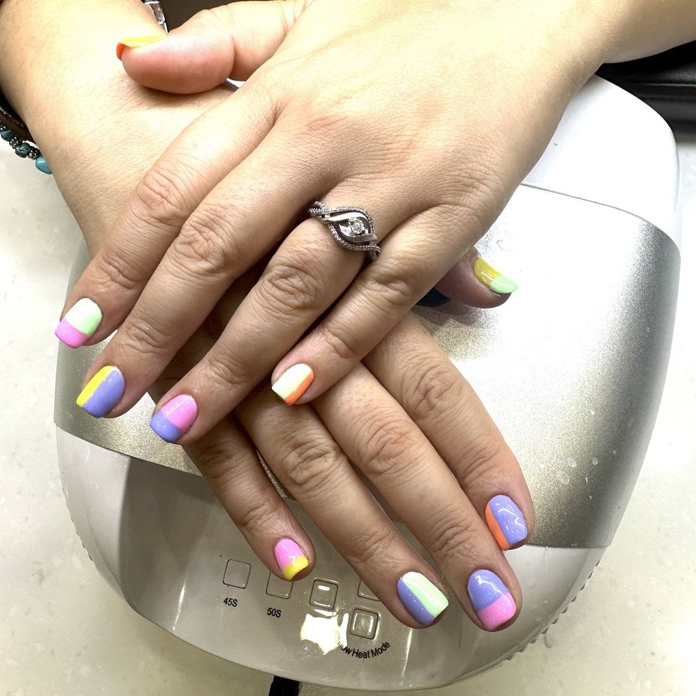 I love this nail place in 29 Palms.