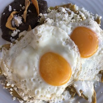 Al Natural - Chilaquiles with green sauce! Yesssss! - Tacos Near Me - Isla Mujeres, ROO Al Natural - Chilaquiles with green sauce! Yesssss! - Tacos Near Me - Isla Mujeres, ROO