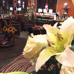 Bear Paw Studios - Holidays in the showroom