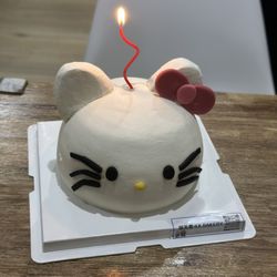 KK Bakery - Custom Hello Kitty Cake