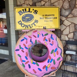 Bill's Donuts - Photo op for the kids