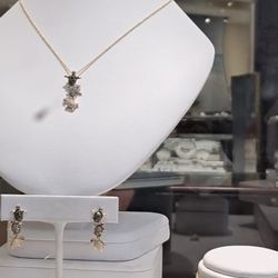 Queen Ka'ahumanu Center - Finest fine jewelry from Hawaii since 1924 - Na Hoku