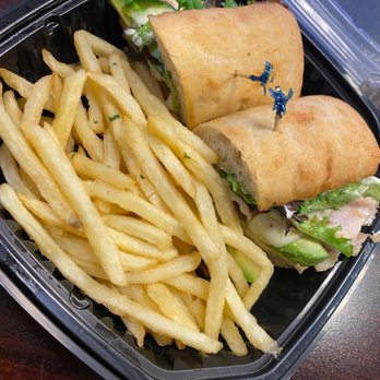 Mimi's Cafe - Turkey Pesto Ciabatta - Breakfast & Brunch Near Me - Lakewood, California