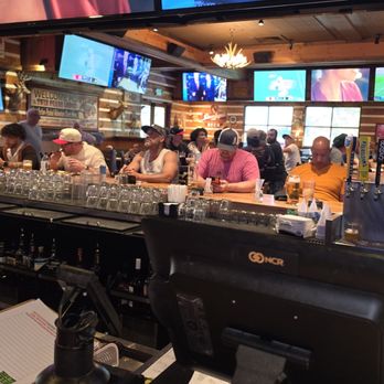 Twin Peaks Scottsdale - Lonely guys - Sports Bars Near Me - Scottsdale, Arizona Twin Peaks Scottsdale - Lonely guys - Sports Bars Near Me - Scottsdale, Arizona