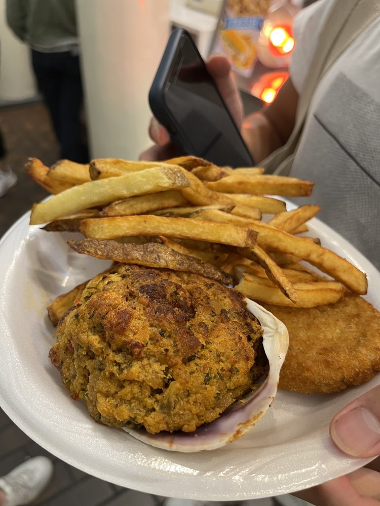 FISHERMAN’S NET 76 Photos & 88 Reviews 200 Faneuil Hall Market, Boston, Massachusetts