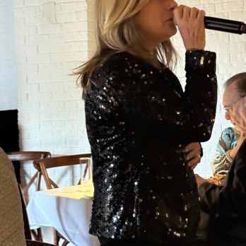 Barrotta's Supper Club - Singer who sang barbara Streisand at Frank Sinatra night - Supper Clubs Near Me - Huntington, New York Barrotta's Supper Club - Singer who sang barbara Streisand at Frank Sinatra night - Supper Clubs Near Me - Huntington, New York