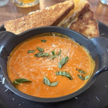 Simply Crepes Pittsford - Grilled cheese with tomato basil soup - Breakfast & Brunch Near Me - Pittsford, New York