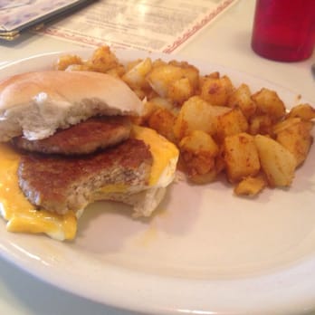 Londa's Diner - Sausage egg and cheese with home fries - Diners Near Me - Depew, New York