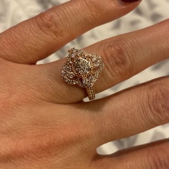 RF Moeller Jeweler - Ring - Jewelry Near Me - Edina, Minnesota