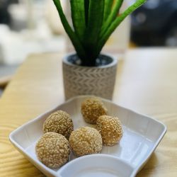 Bo’s Kitchen - Mini Sesame balls- jindui