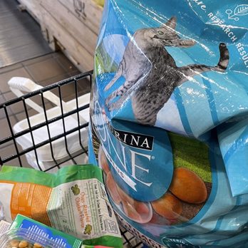 Wegmans - a grocery cart full of food - Grocery Near Me - Rochester, New York