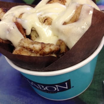 Cinnabon - Center of roll - Bakeries Near Me - McLean, Virginia