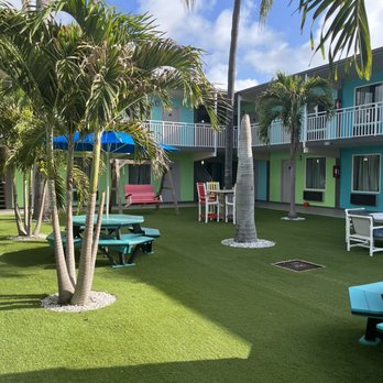 Tropical Inn & Suites - Hotels Near Me - Clearwater, Florida Tropical Inn & Suites - Hotels Near Me - Clearwater, Florida