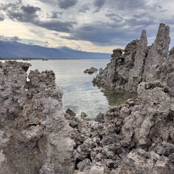 Mono Lake Tufa State Reserve - Lakes Near Me - Lee Vining, California Mono Lake Tufa State Reserve - Lakes Near Me - Lee Vining, California