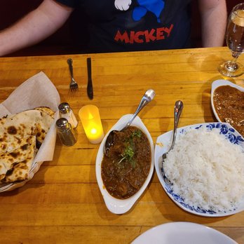 Chulo Restaurant & Bar - Plain Naan lamb curry - Himalayan/Nepalese Near Me - Watertown, Massachusetts