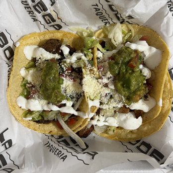 La Bodega Taqueria - (Left) Carne Asada Tacos and (right) Pollo Asado Tacos ameri-way - Tacos Near Me - Pittsburgh, Pennsylvania La Bodega Taqueria - (Left) Carne Asada Tacos and (right) Pollo Asado Tacos ameri-way - Tacos Near Me - Pittsburgh, Pennsylvania