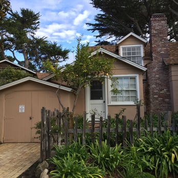 Carmel Cottage Inn - Tradewinds - Hotels Near Me - Carmel, California