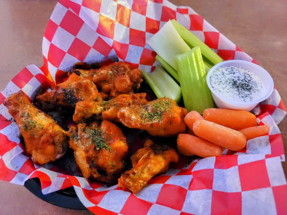Henry's Bar & Grill Image