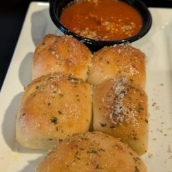 Gustavo's
