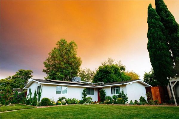 Renown Roofing & Construction
