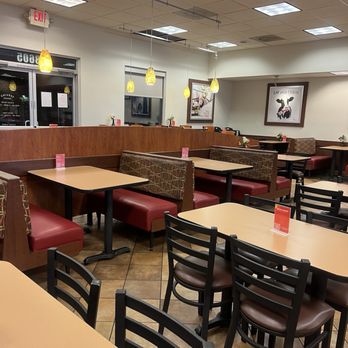 Chick-fil-A - indoor seating - Fast Food Near Me - Cerritos, California