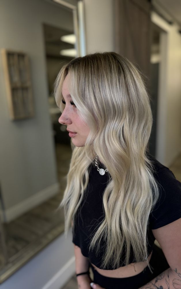 Hair by Quincy - The Colour Parlor Logo