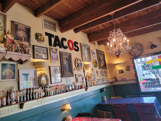 Joe’s Taco Lounge by null
