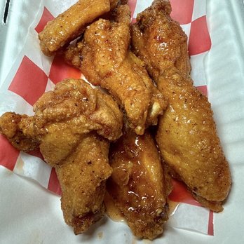 Lula Maes Gardin - 6 Wings - Southern Near Me - Hyattsville, Maryland