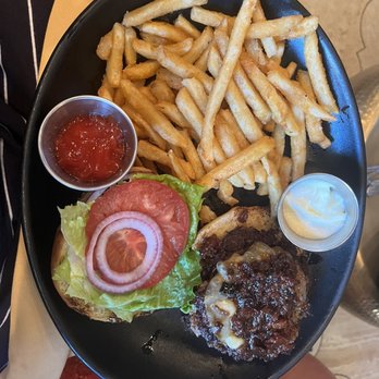 Curtain Call Lounge - Wagyu smash burger and seasoned fries. - Wine Bars Near Me - Saint Louis, Missouri Curtain Call Lounge - Wagyu smash burger and seasoned fries. - Wine Bars Near Me - Saint Louis, Missouri