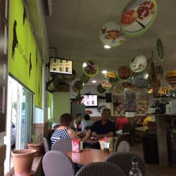 El Cartujano - Zona interior de la cafetería.