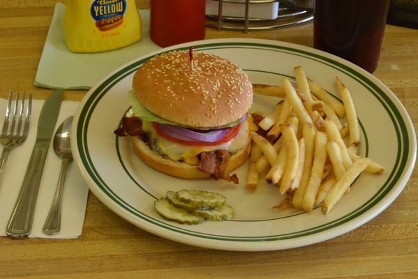 Donna’s Restaurant by null
