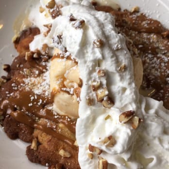 The Harding Tavern - Cookie dessert with homemade vanilla ice cream, whip, pecans, caramel drizzle - yum! - New American Near Me - Chicago, Illinois The Harding Tavern - Cookie dessert with homemade vanilla ice cream, whip, pecans, caramel drizzle - yum! - New American Near Me - Chicago, Illinois