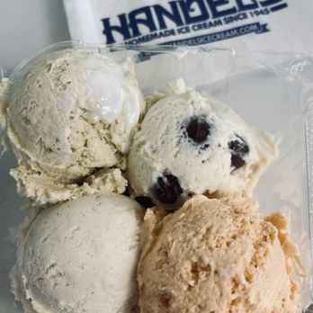 Handel's Homemade Ice Cream - 4 scoop sampler - Ice Cream & Frozen Yogurt Near Me - Palmdale, California Handel's Homemade Ice Cream - 4 scoop sampler - Ice Cream & Frozen Yogurt Near Me - Palmdale, California
