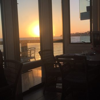 Driftwood Kitchen - Dinner at sunset, great food and a great view. - Seafood Near Me - Laguna Beach, California Driftwood Kitchen - Dinner at sunset, great food and a great view. - Seafood Near Me - Laguna Beach, California