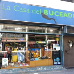 La Casa del Buceador - Hasta la puerta del local es temática