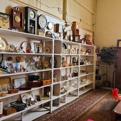 Peddler's Alley - Home decor and accessories