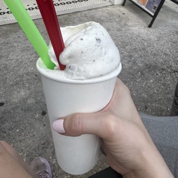 San Marco Dreamette - Twix shake - Ice Cream & Frozen Yogurt Near Me - Jacksonville, Florida San Marco Dreamette - Twix shake - Ice Cream & Frozen Yogurt Near Me - Jacksonville, Florida