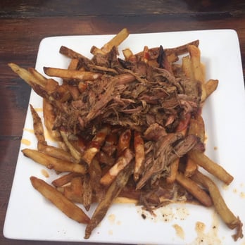 Old Crow Smokehouse - Poutine with pulled pork - Barbeque Near Me - Chicago, Illinois Old Crow Smokehouse - Poutine with pulled pork - Barbeque Near Me - Chicago, Illinois