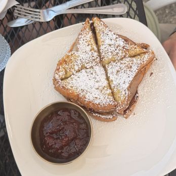 Caribbean Sunrise - Monte Cristo - Breakfast & Brunch Near Me - Holland, Michigan
