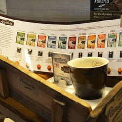 Unico Panaria con extensa carta de tes e infusiones. Con una presentacion en libritos muy elegante.