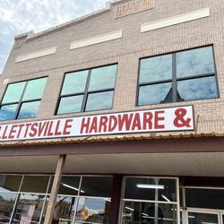 Hallettsville Hardware & Auto Supply - They front of the store